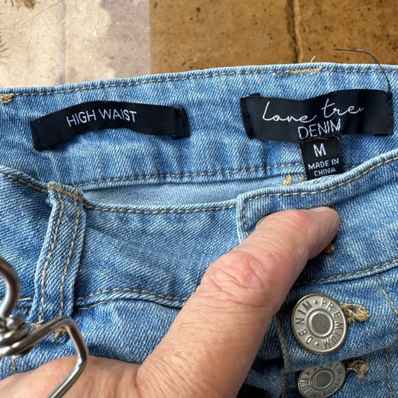 LOVE TREE Distressed Denim Shorts High Waist M - Picture 10 of 11
